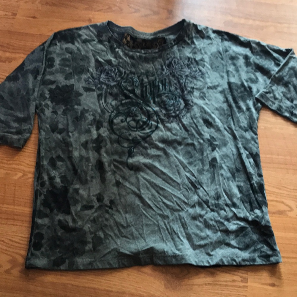 Sinful 3/4 sleeve shirt